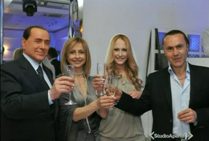 Berlusconi Noemi Letizia sünnipäeval